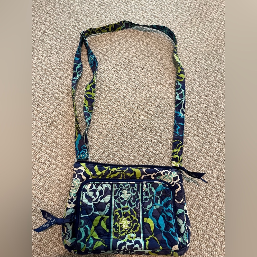 Gently Used Vera Bradley Cross Body